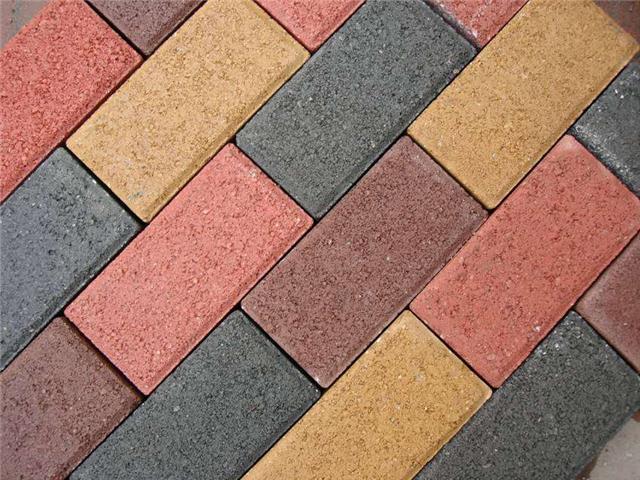 环保建材新篇章 从环保彩砖植草砖到现代工业制品——以广州市白云区建基水泥制品厂为例